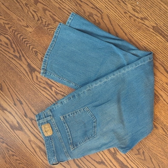 Levi's Signature 11" Rise Bootcut blue denim comfy jeans. Sz 14 short W34 L28 - Picture 7 of 10